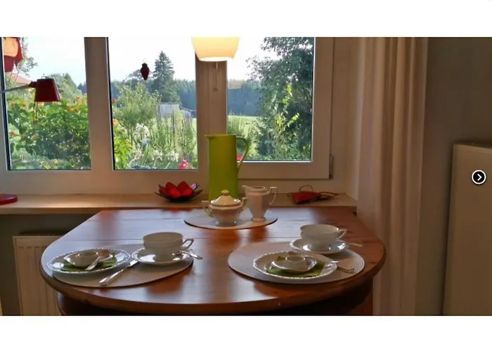 Lägenhet Schoener Mit Gartenterrasse Und Teich *